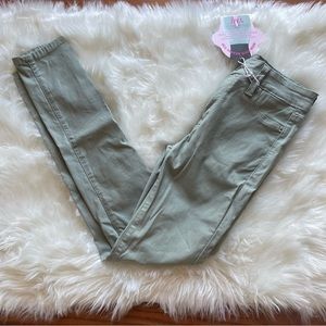 YMI Green Skinny High Rise Jeans Hide Your Muffin Top #272